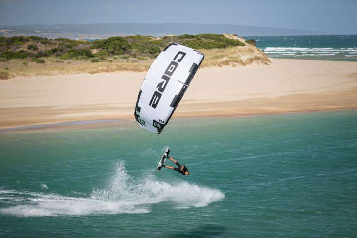 4 Tips for Maintaining Your Kiteboard Equipment