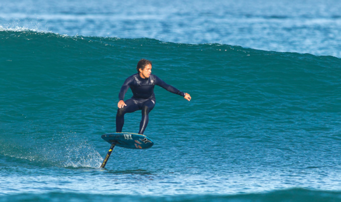 The Beginners' Guide to Foil Surfing