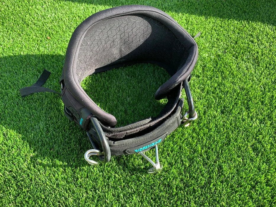 Ride Engine Hex Core Harness Small Used