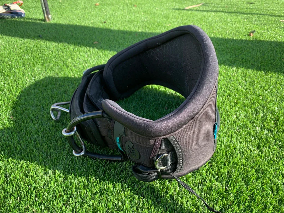 Ride Engine Hex Core Harness Small Used