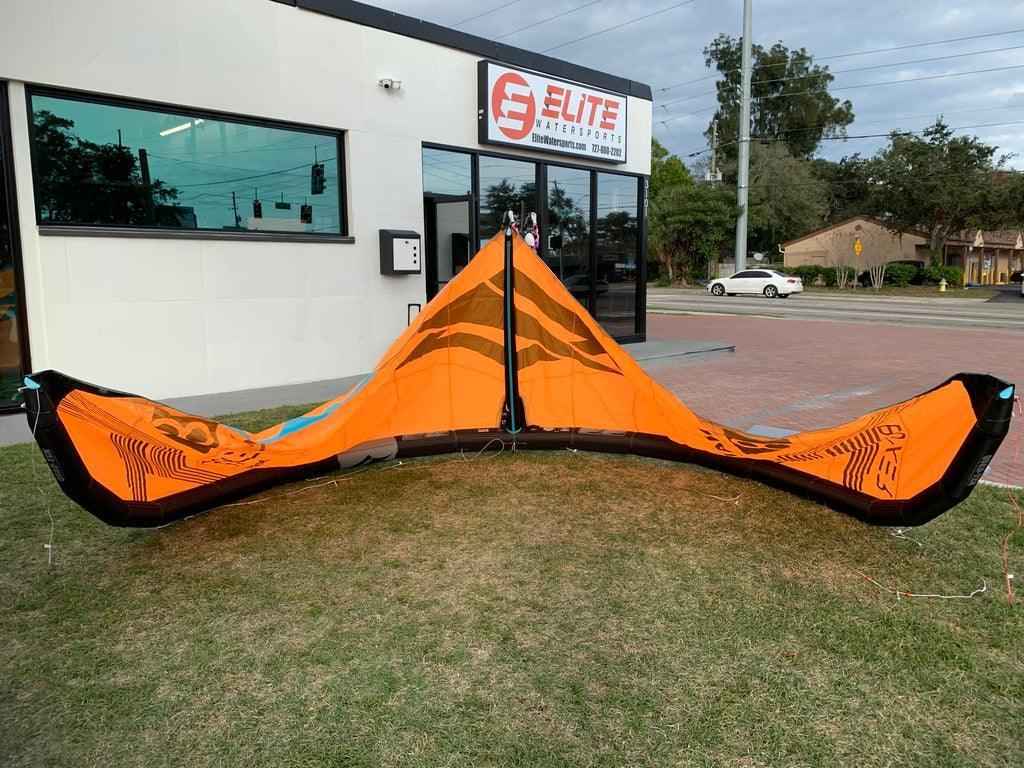 Naish S28 Boxer 8m Orange Demo