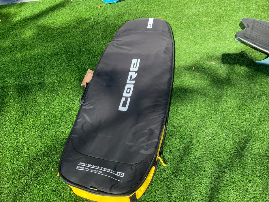 CORE SINGLE BOARDBAG STUBBY 5‘4“ Demo T26