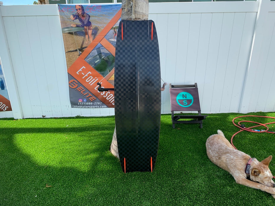 C6 Board 134cm Demo