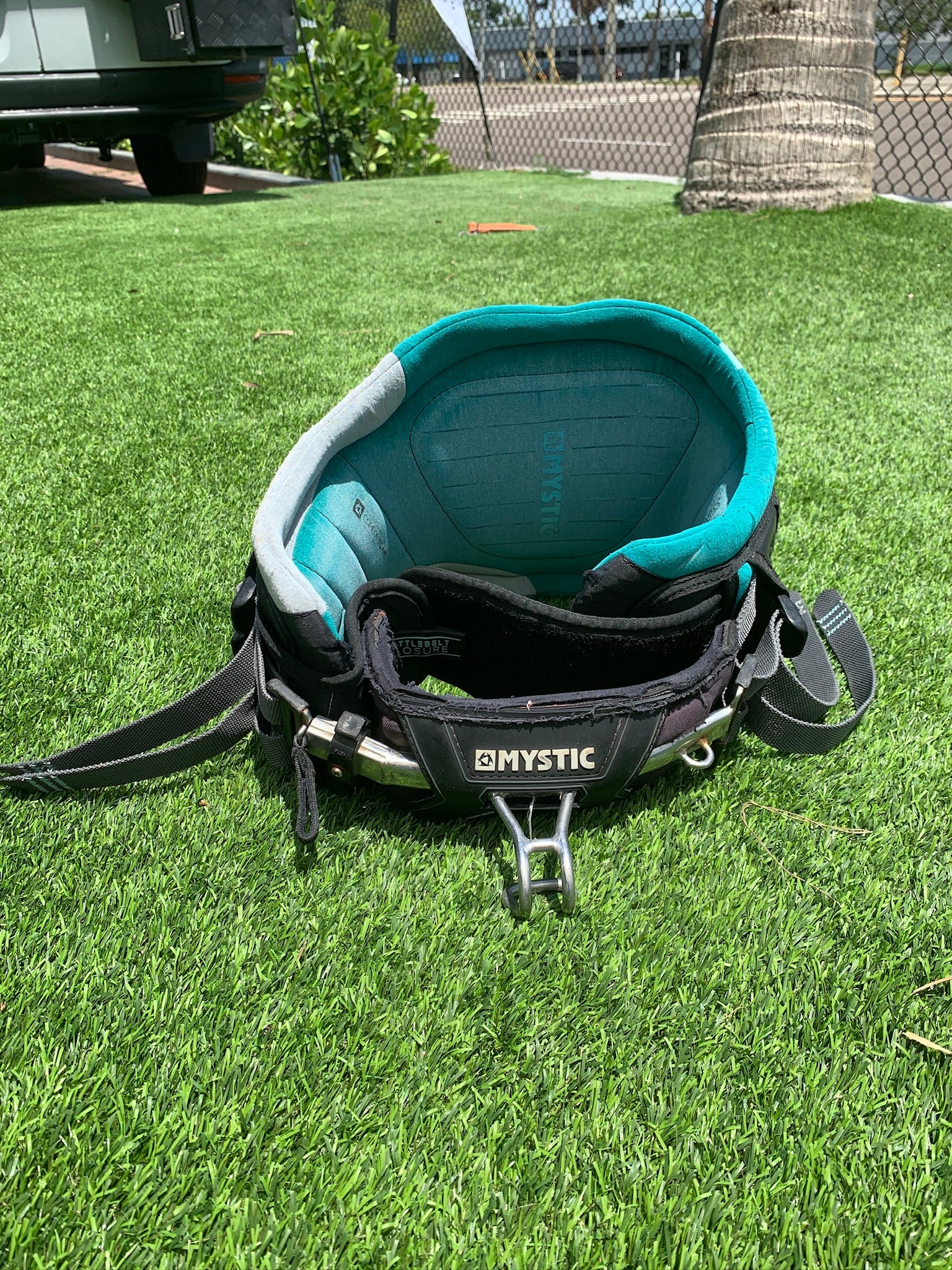 2019 Small Mystic Dutchess Waist Harness With Spreader Bar Used