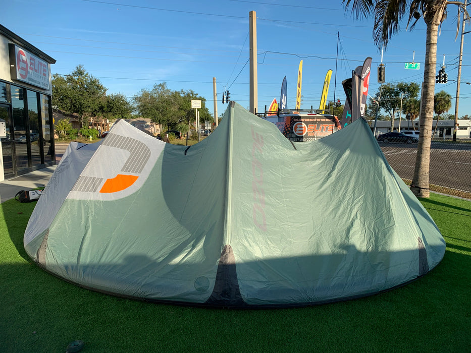 Ozone ZEPHYR V8 17m Ultra-X Demo