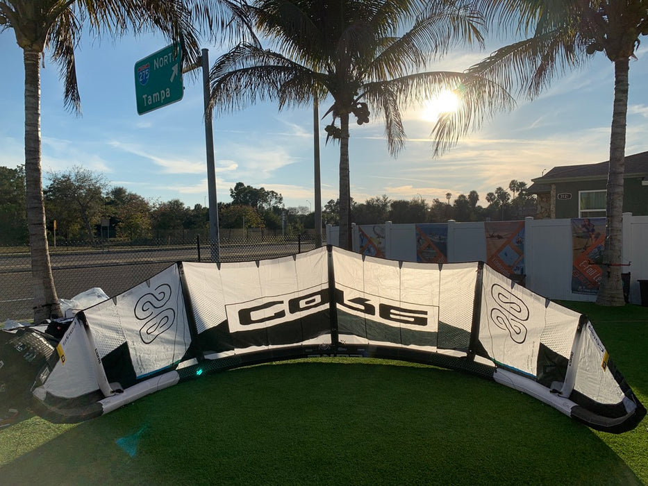 CORE XR8 8.0 WHITE/BLACK Demo T26