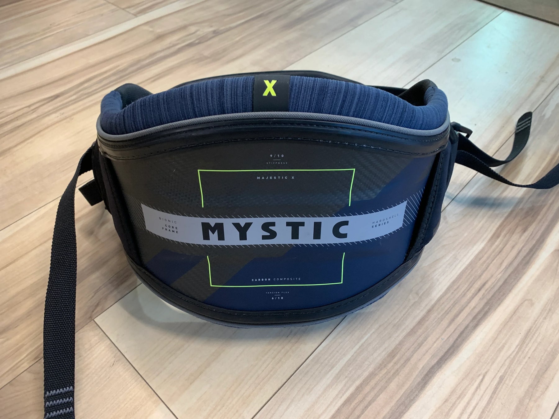 2022 Mystic Majestic X Waist Harness Small Used