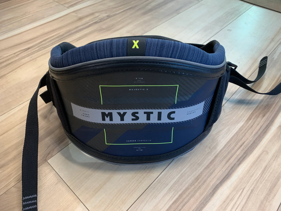 2022 Mystic Majestic X Waist Harness Small Used