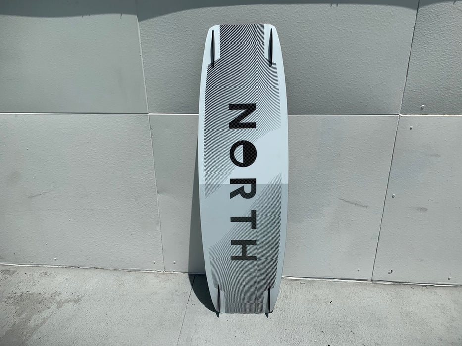 2024 North Atmos Pro Carbon 138 demo W/Straps