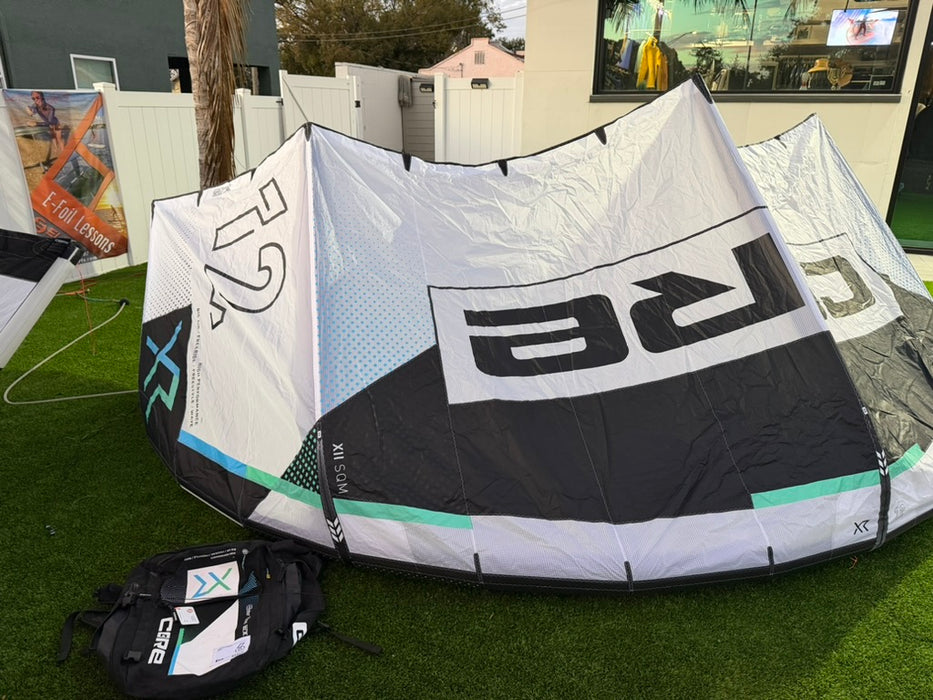 CORE XR8 12.0 WHITE/BLACK Demo T26