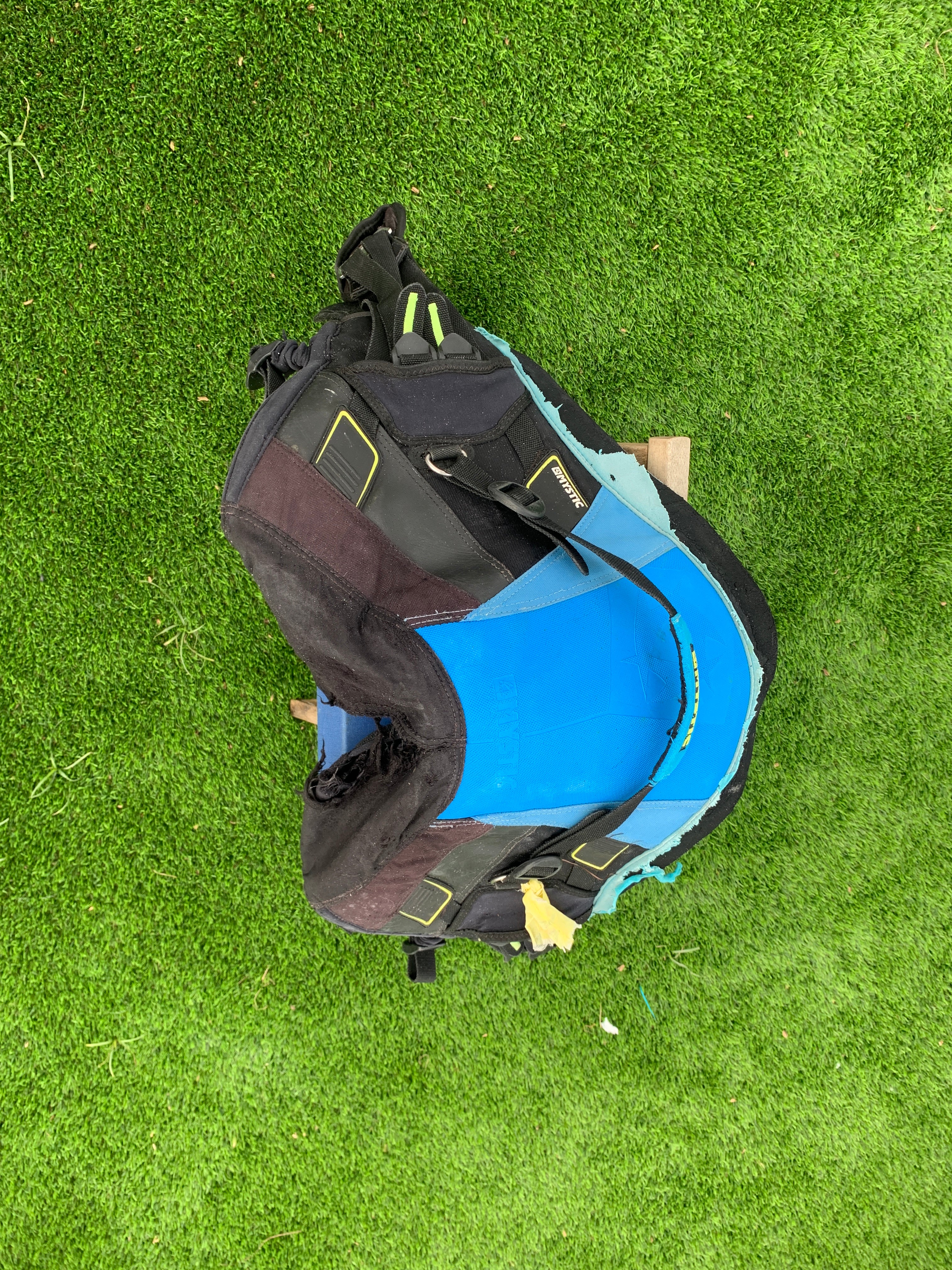 Mystic L Seat Harness Used