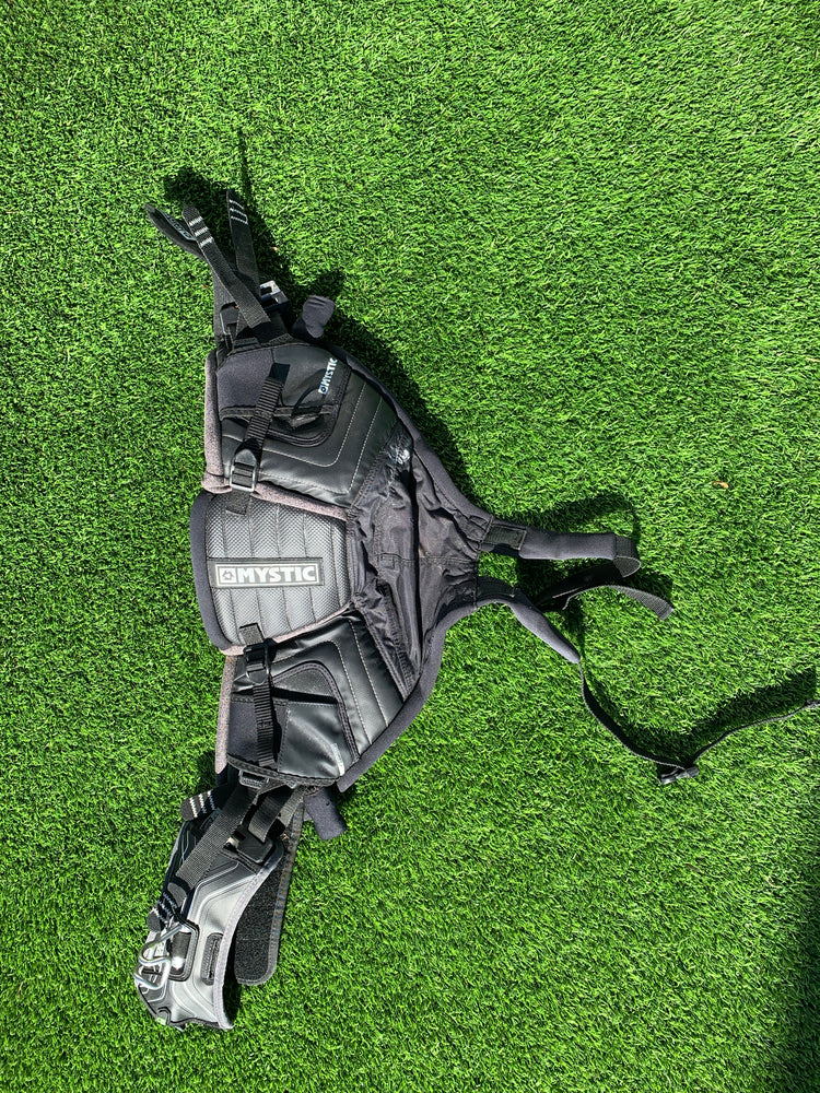 Mystic Driver Seat Harness M Used