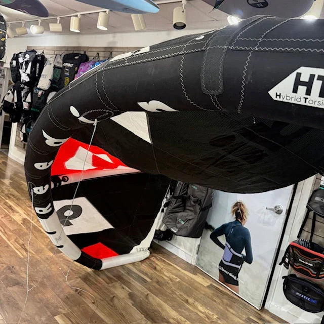 Reedin Supermodel HTF 9m Kite Used Black