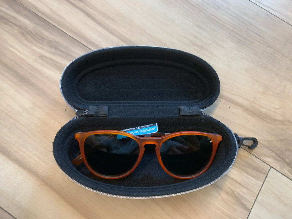 Peppers Sunglasses Case – Zipper Closure with Clip Attachment