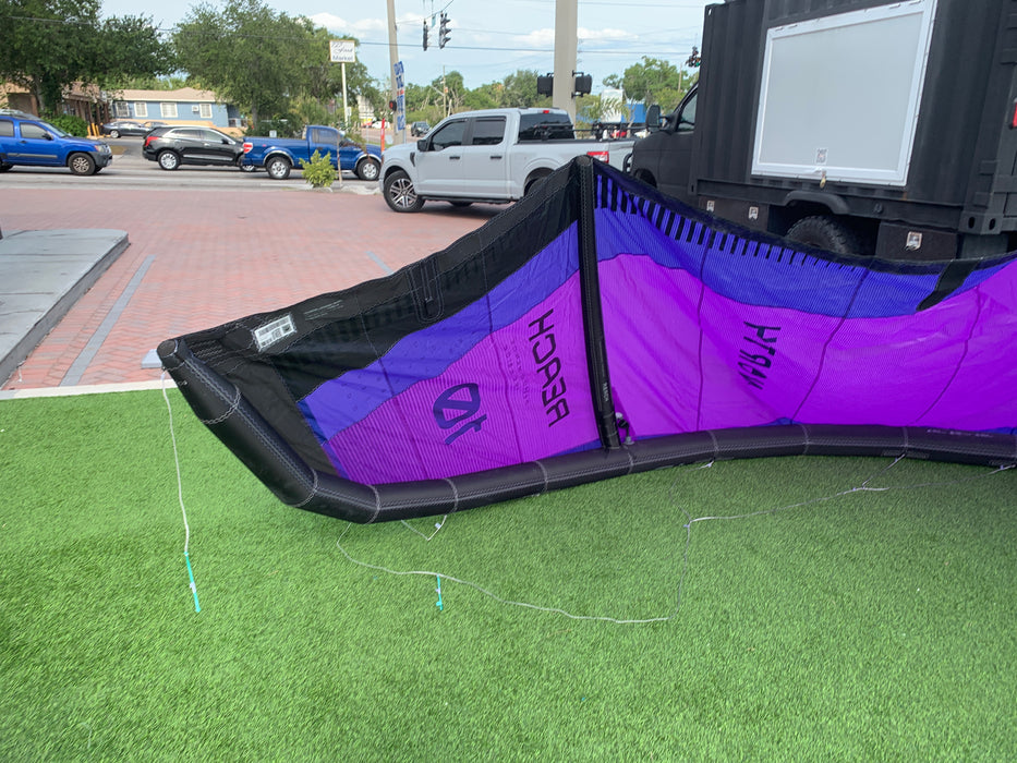 2026 North Reach 10m Purple Demo
