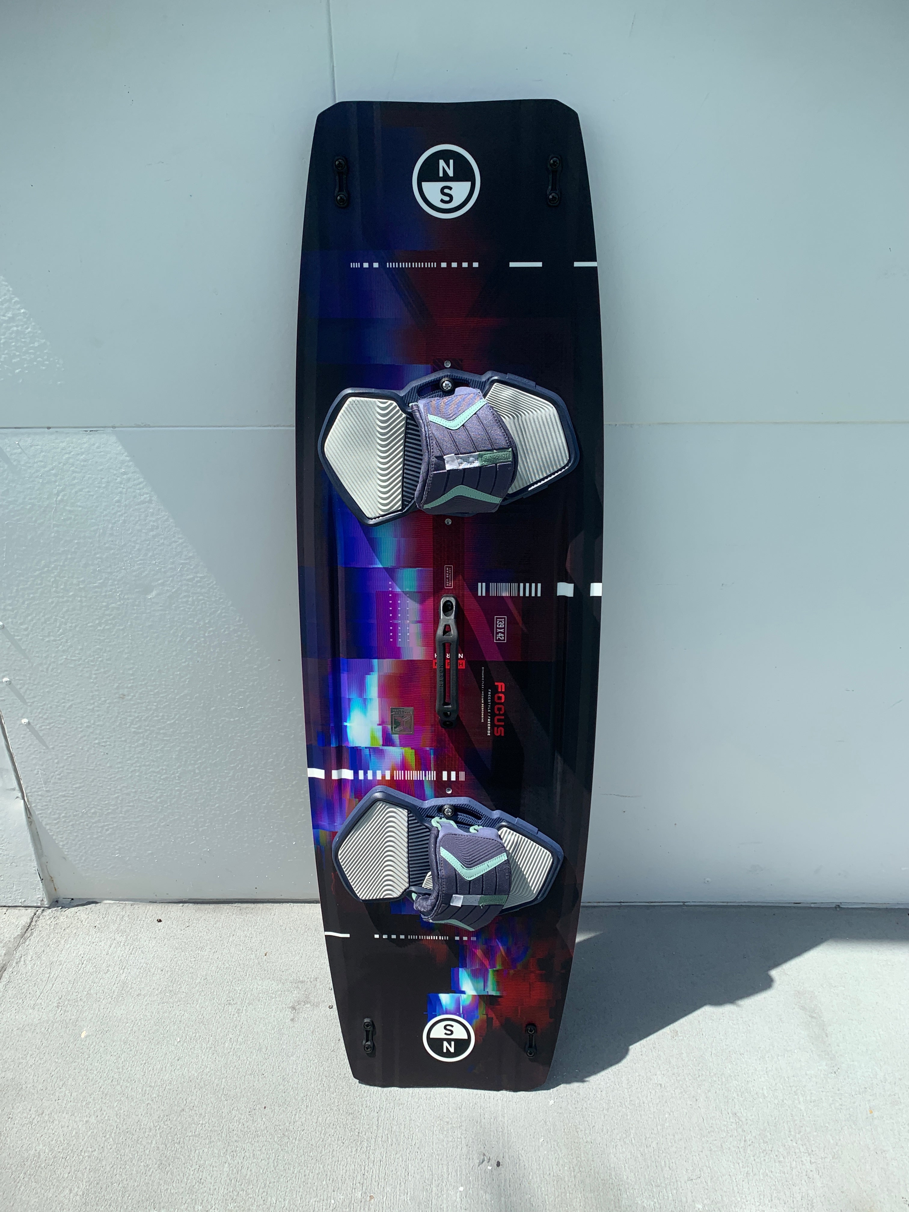 North Focus 139cm Used w/ Straps