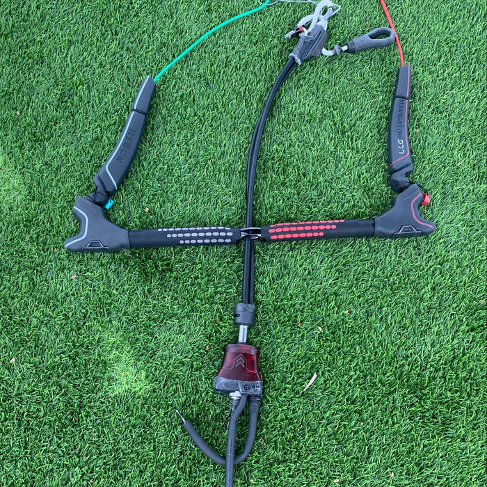 Used Medium North Navigator Pro Control Bar