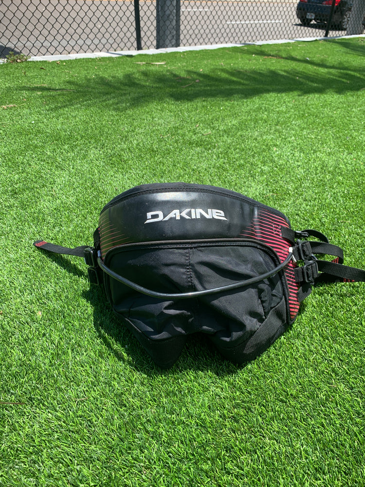 Used Medium Dakine Vega Seat Harness with Spreader bar