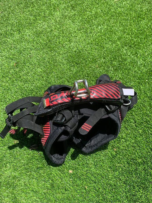 Used Medium Dakine Vega Seat Harness with Spreader bar