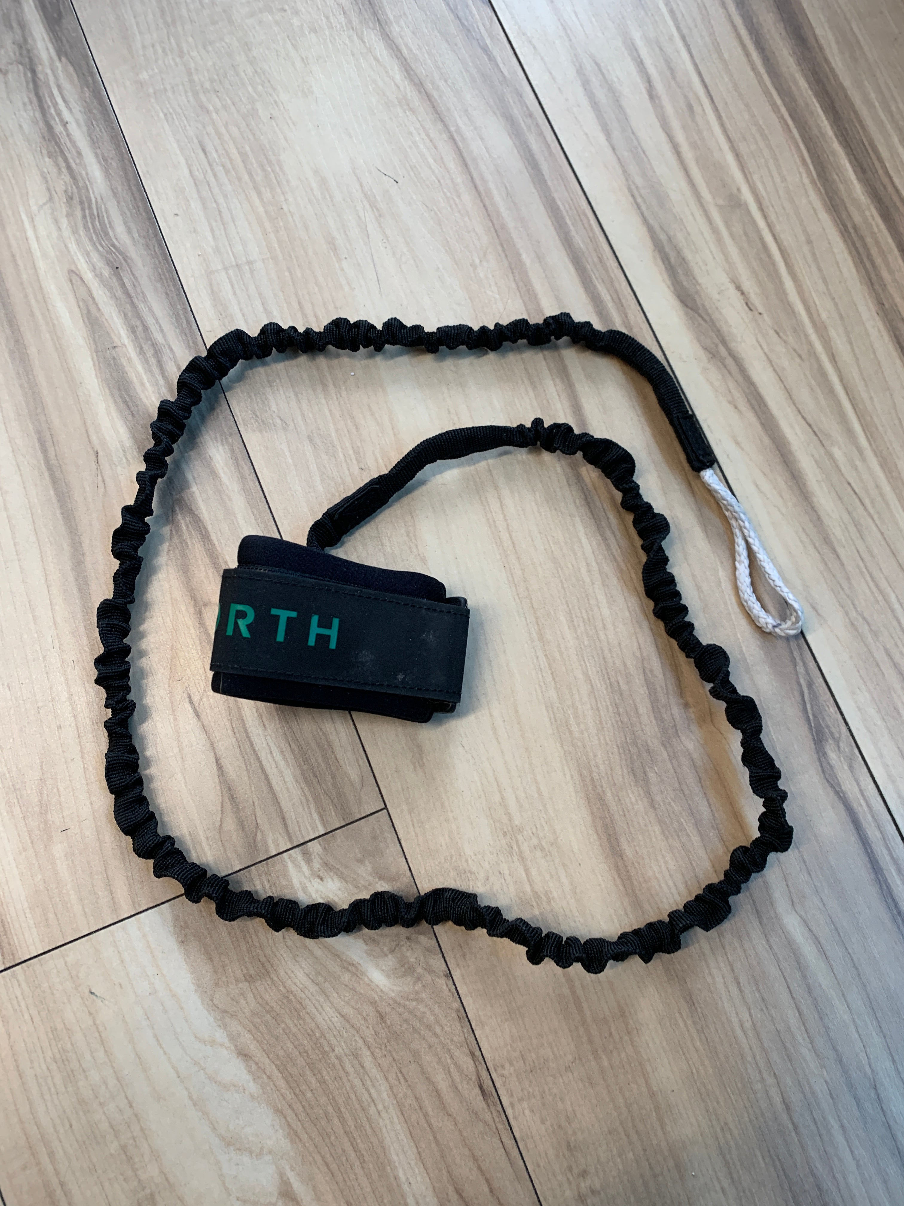 North Wing Leash Used