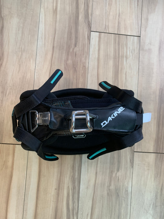 2019 Ride Engine Elite Series S Used with Dakine Spreader Bar