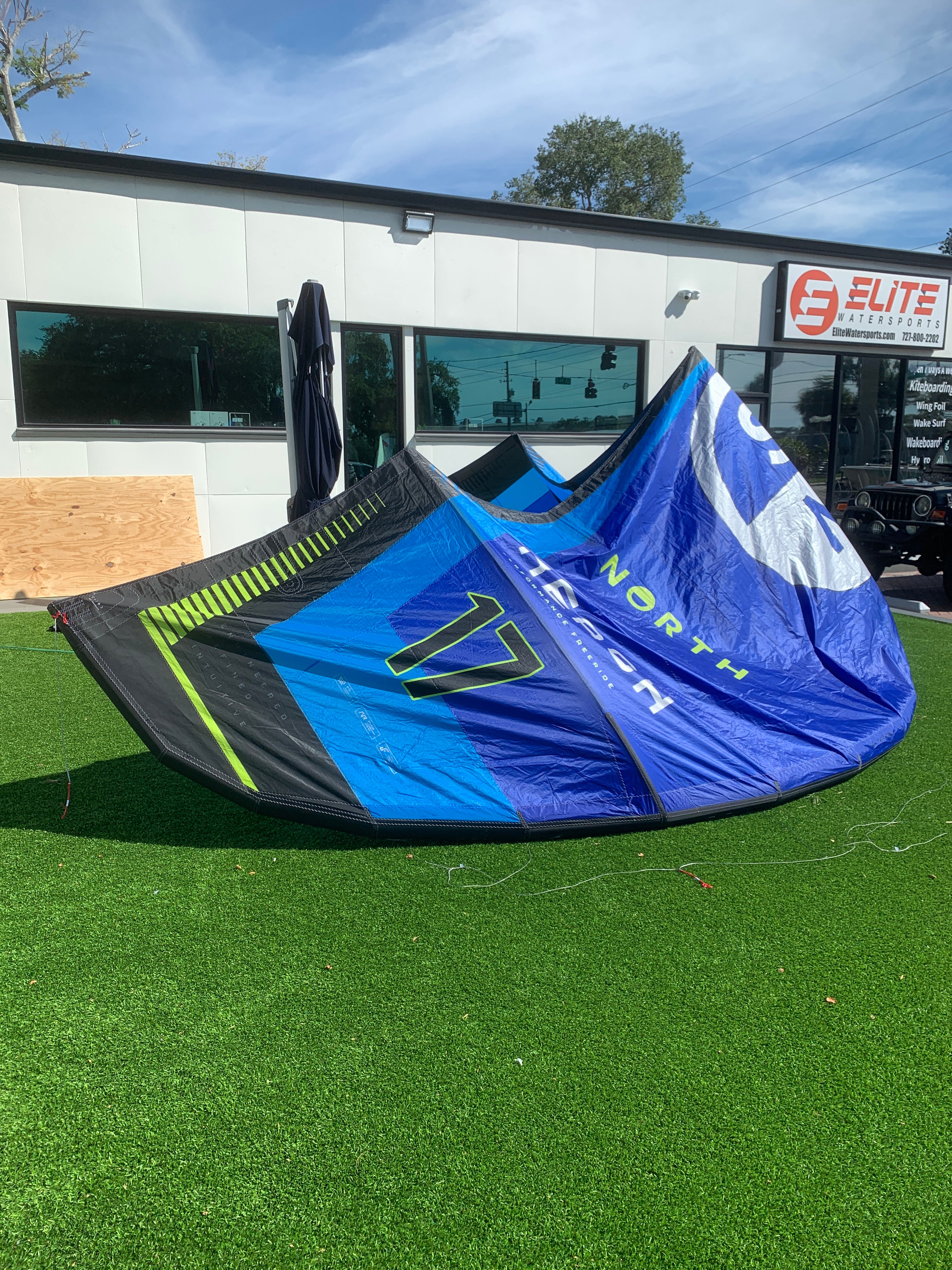 2025 North Reach 17m Blue Used