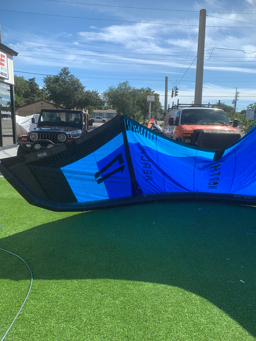 2025 North Reach 17m Blue Used