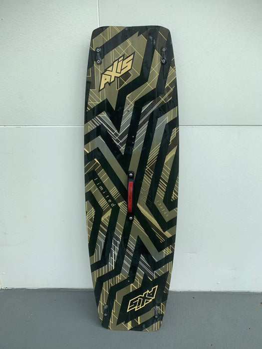 Axis Limited 134cm Twintip Used