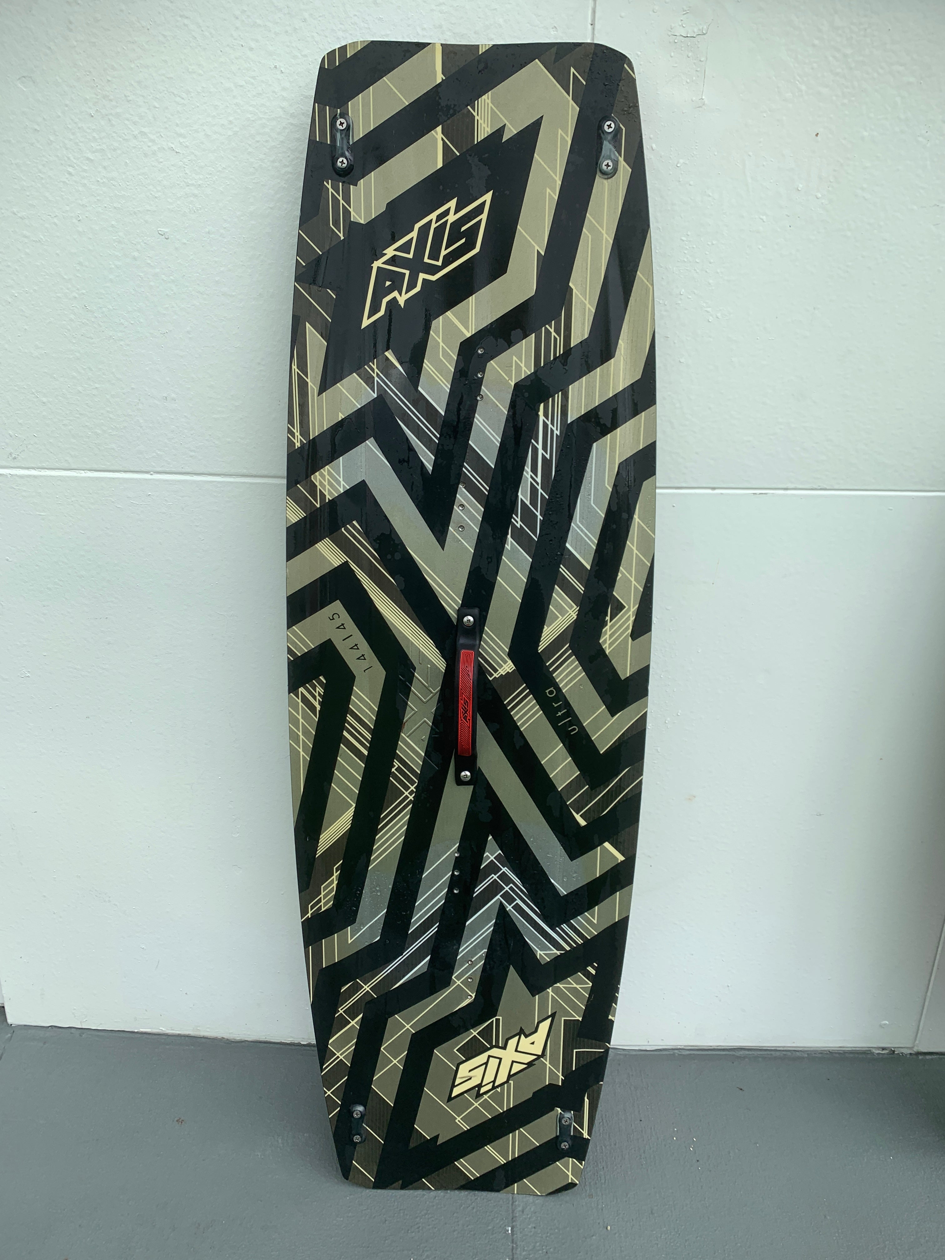 Axis Ultra 144cm Twintip Used