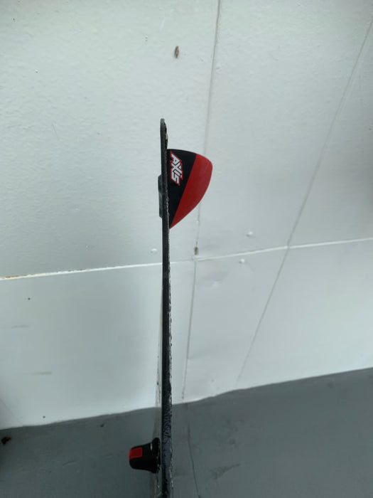 Axis Ultra 144cm Twintip Used