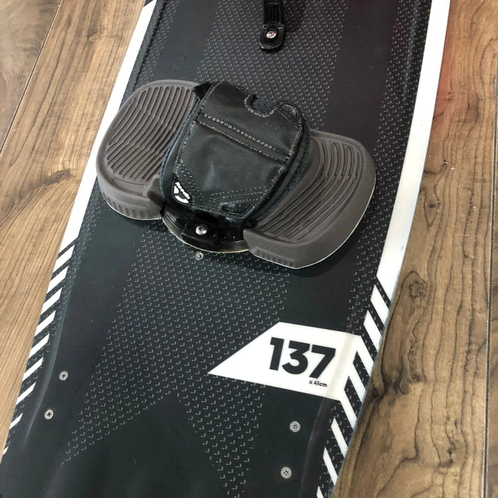 Reeddin Super E Kiteboard 137x41 Complete Used