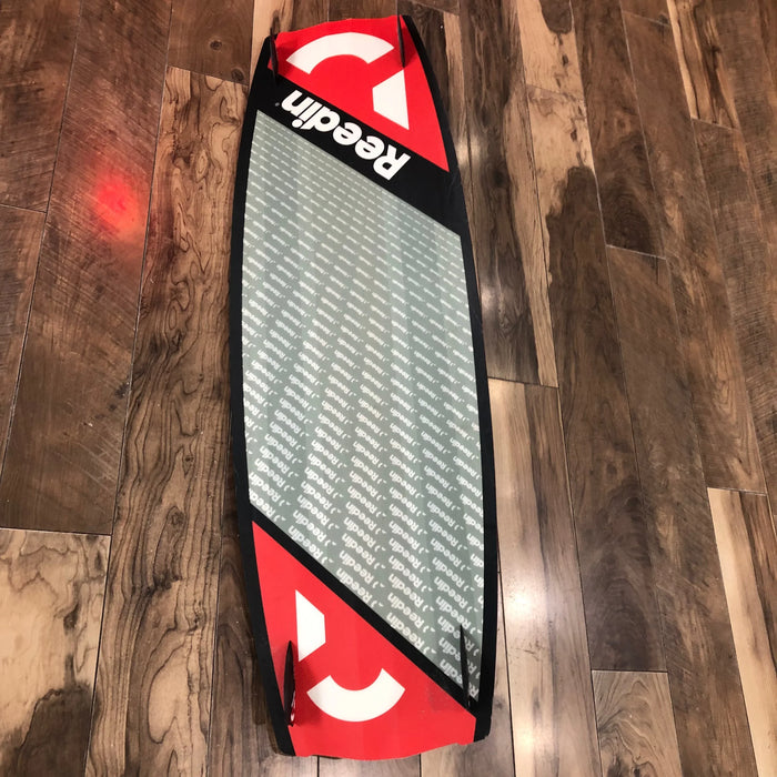 Reedin KevPro V4 Kiteboard 136x41.5 USED Complete