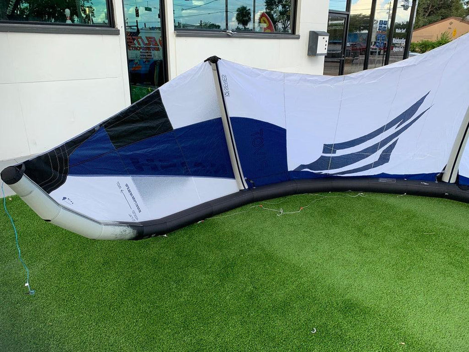 2026 Naish Pivot [Q] White 11 Demo25