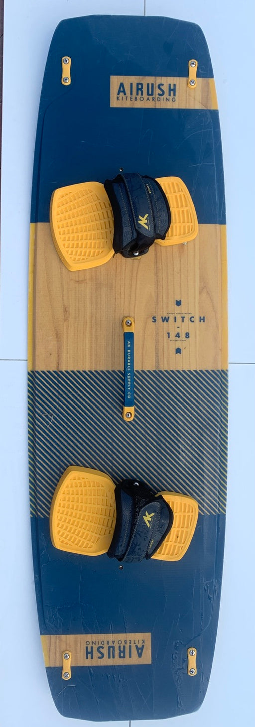 Airush Switch 148cm Twintip w/ Straps Elite Demo 23