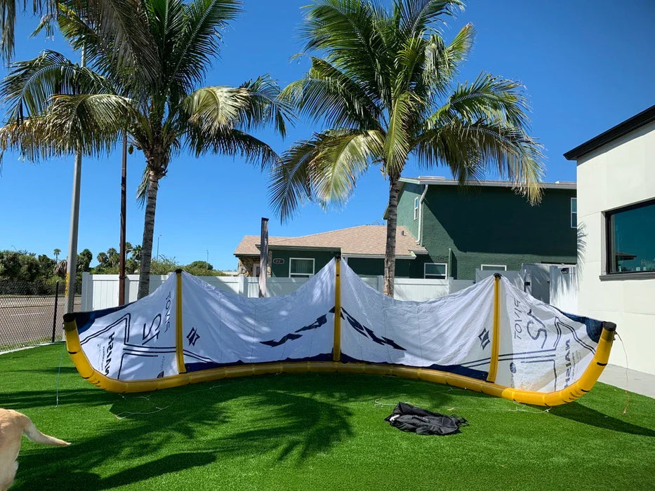 2026 Naish Pivot NVision White 12 Demo25