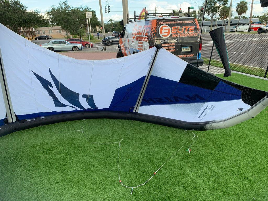 2026 Naish Pivot [Q] White 11 Demo25