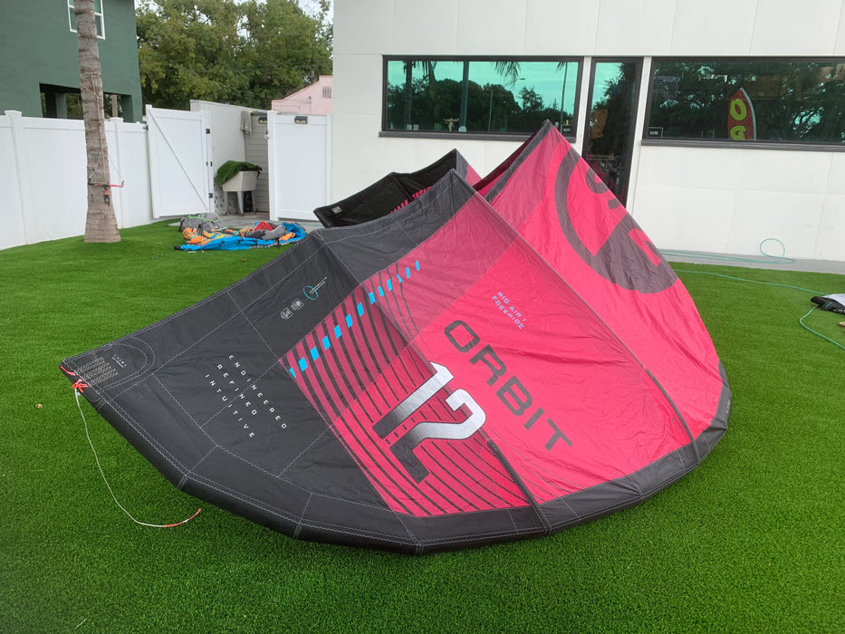 2025 North Orbit 12m Rubine Red Demo