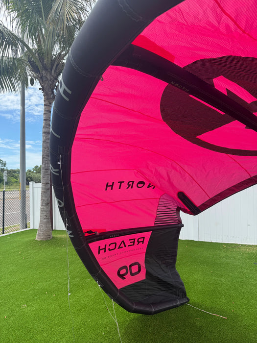 2024 North Reach Red 9m Used