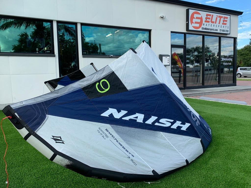 2026 Naish Pivot [Q] White 9 Demo25