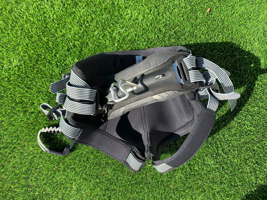 Mystic Passion Seat Harness Black  M Used