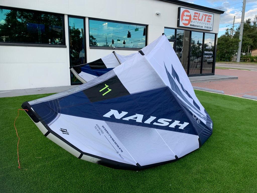 2026 Naish Pivot [Q] White 11 Demo25