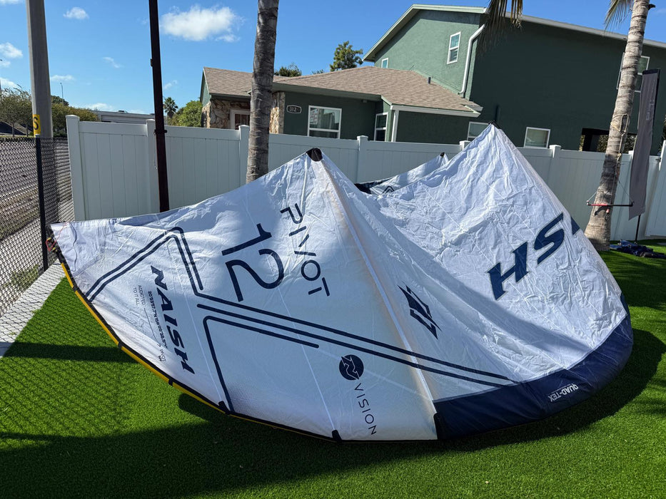 2026 naish pivot nvision demo 12m