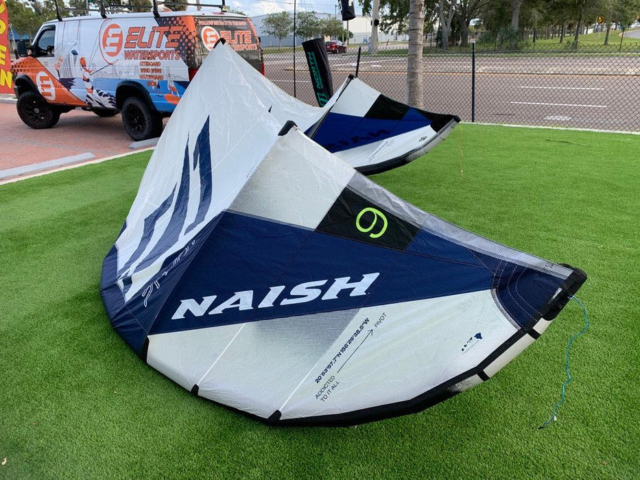 2026 Naish Pivot [Q] White 9 Demo25