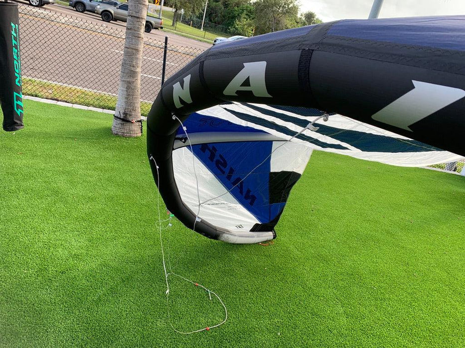 2026 Naish Pivot [Q] White 9 Demo25